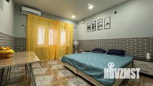 Студия квартира, посуточно, 25м2, 1/3 этаж