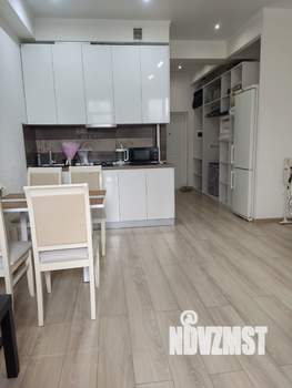 Студия квартира, посуточно, 33м2, 3/11 этаж