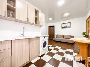 2-к квартира, посуточно, 40м2, 1/1 этаж