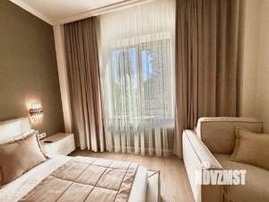 Студия квартира, посуточно, 37м2, 1/4 этаж