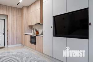 Студия квартира, посуточно, 24м2, 1/18 этаж