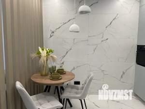 1-к квартира, посуточно, 38м2, 2/19 этаж