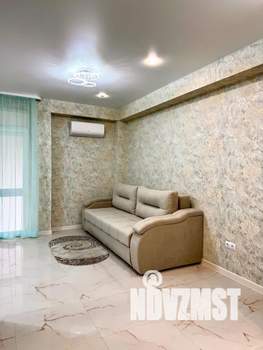 Студия квартира, посуточно, 30м2, 1/9 этаж