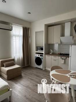 Студия квартира, посуточно, 25м2, 1/7 этаж