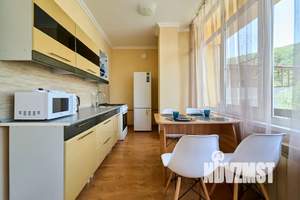 3-к квартира, посуточно, 100м2, 2/4 этаж