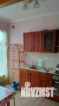 1-к квартира, посуточно, 40м2, 3/3 этаж