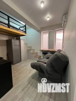 Студия квартира, посуточно, 28м2, 1/4 этаж