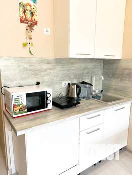 Студия квартира, посуточно, 31м2, 3/17 этаж