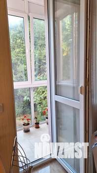 Студия квартира, посуточно, 37м2, 1/5 этаж