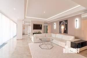 4-к квартира, посуточно, 220м2, 1/1 этаж