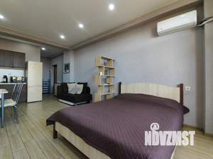 Студия квартира, посуточно, 30м2, 1/4 этаж