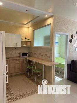 1-к квартира, посуточно, 35м2, 1/1 этаж