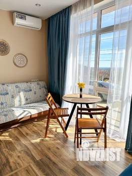 Студия квартира, посуточно, 30м2, 1/3 этаж