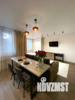 1-к квартира, посуточно, 42м2, 1/1 этаж