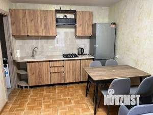 1-к квартира, посуточно, 32м2, 1/1 этаж