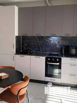 Студия квартира, посуточно, 33м2, 1/8 этаж