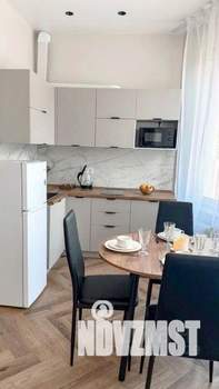 2-к квартира, посуточно, 42м2, 1/1 этаж