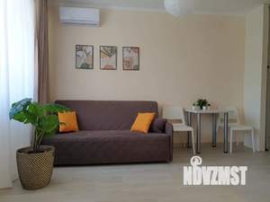 Студия квартира, посуточно, 30м2, 1/10 этаж
