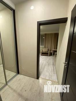 Студия квартира, посуточно, 33м2, 1/8 этаж