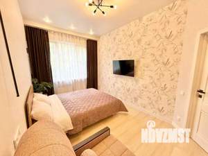 1-к квартира, посуточно, 35м2, 1/1 этаж