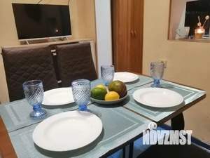 2-к квартира, посуточно, 38м2, 1/2 этаж