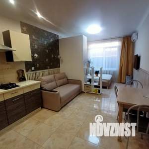 Студия квартира, посуточно, 30м2, 1/4 этаж