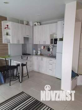 1-к квартира, посуточно, 37м2, 1/1 этаж