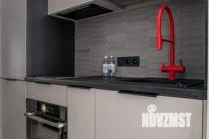 Студия квартира, посуточно, 40м2, 3/3 этаж