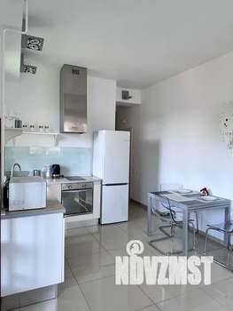 Студия квартира, посуточно, 38м2, 4/5 этаж