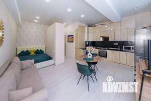 Студия квартира, посуточно, 35м2, 1/4 этаж