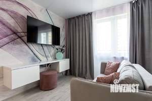 Студия квартира, посуточно, 42м2, 3/12 этаж