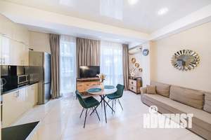 Студия квартира, посуточно, 35м2, 1/4 этаж