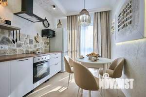 2-к квартира, посуточно, 56м2, 1/1 этаж