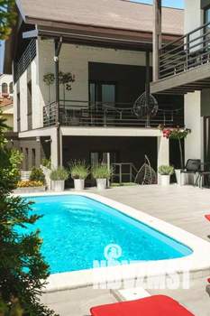 3-к квартира, посуточно, 70м2, 1/1 этаж