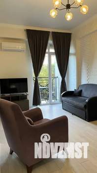 1-к квартира, посуточно, 38м2, 4/10 этаж