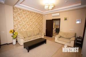 2-к квартира, посуточно, 75м2, 1/1 этаж