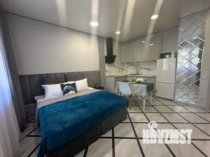 Студия квартира, посуточно, 32м2, 1/12 этаж