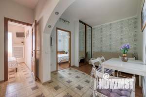 2-к квартира, посуточно, 50м2, 1/1 этаж