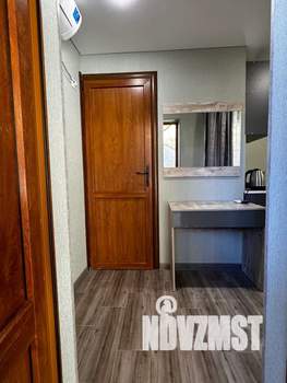 Студия квартира, посуточно, 24м2, 1/3 этаж