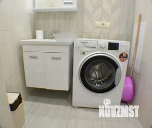 Студия квартира, посуточно, 27м2, 1/5 этаж