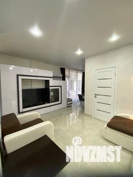 2-к квартира, посуточно, 48м2, 1/1 этаж