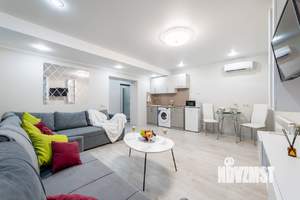 Студия квартира, посуточно, 30м2, 1/5 этаж