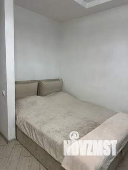 Студия квартира, посуточно, 32м2, 1/4 этаж