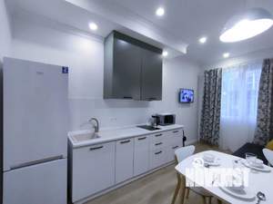 1-к квартира, посуточно, 42м2, 4/5 этаж