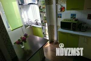 1-к квартира, посуточно, 33м2, 3/5 этаж