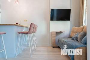 Студия квартира, посуточно, 39м2, 2/4 этаж