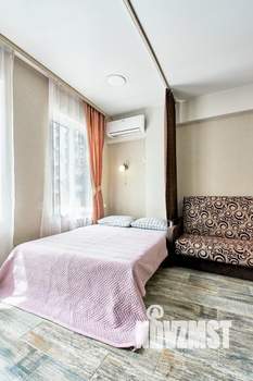 Студия квартира, посуточно, 30м2, 3/3 этаж