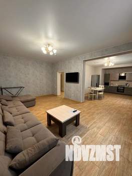 3-к квартира, посуточно, 80м2, 1/3 этаж