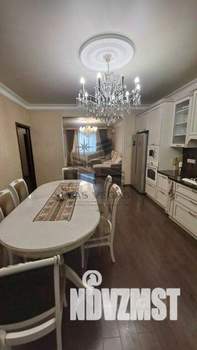 3-к квартира, на длительный срок, 120м2, 1/2 этаж