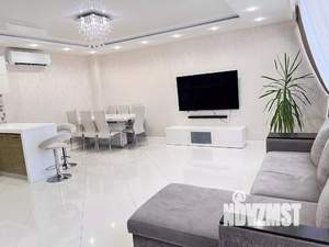 4-к квартира, посуточно, 143м2, 1/1 этаж